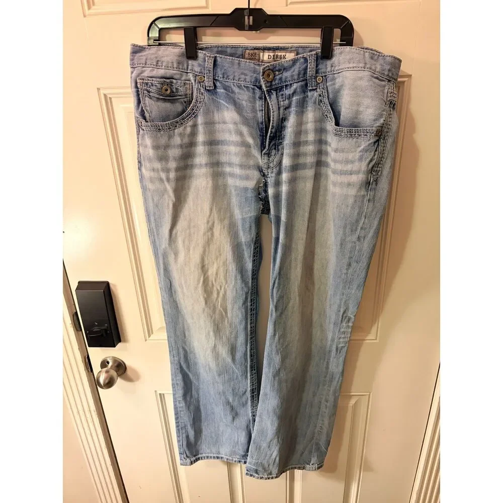 BKE Jeans Men 36 R Blue Derek Buckle Light Blue Denim Boot Leg